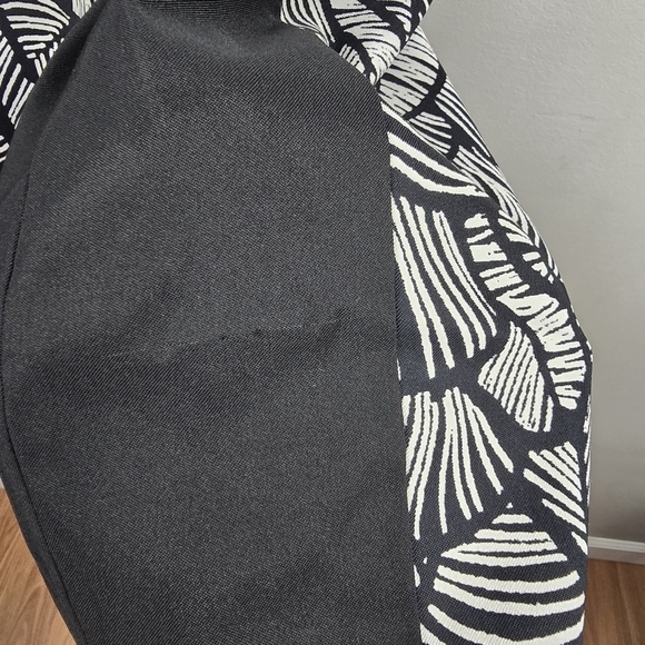 CONNECTED‎ Sleveless Pencil Dress Knee Length Black/White Womens Size 8 - Picture 9 of 9